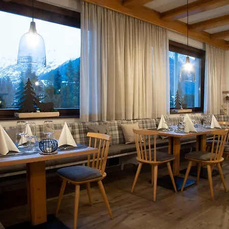 Hotel Toblacherhof 3*